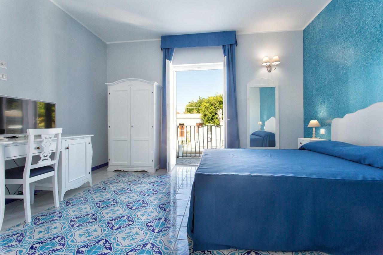 Odysseus Hotel ลีปารี ภายนอก รูปภาพ