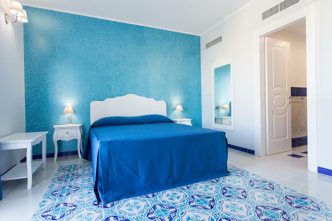 Odysseus Hotel ลีปารี ภายนอก รูปภาพ