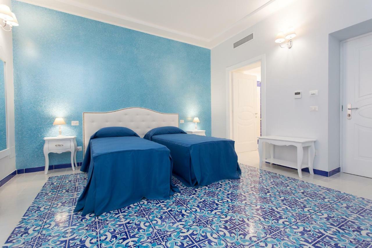 Odysseus Hotel ลีปารี ภายนอก รูปภาพ