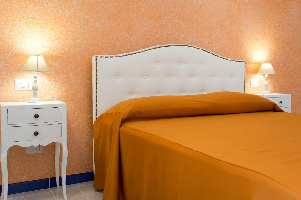 Odysseus Hotel ลีปารี ภายนอก รูปภาพ