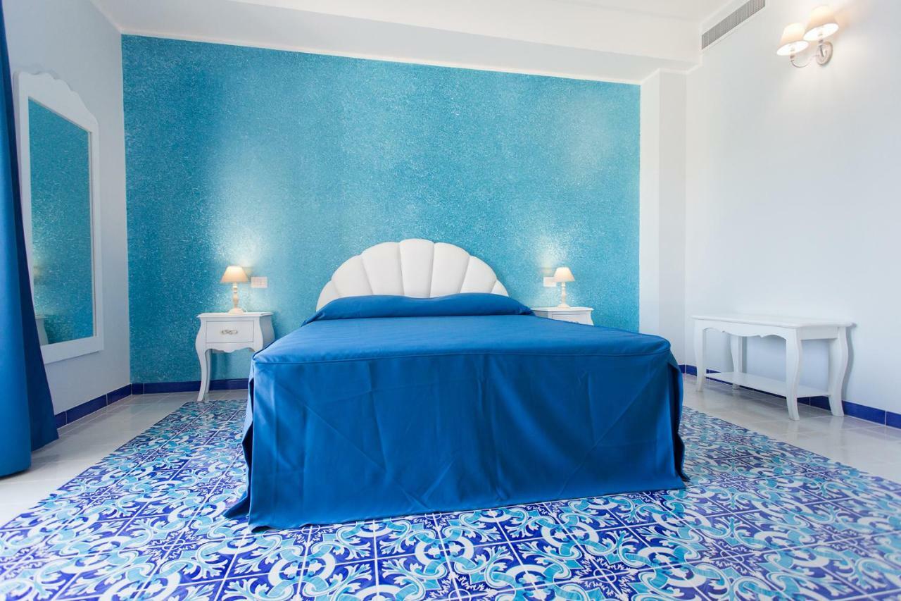 Odysseus Hotel ลีปารี ภายนอก รูปภาพ
