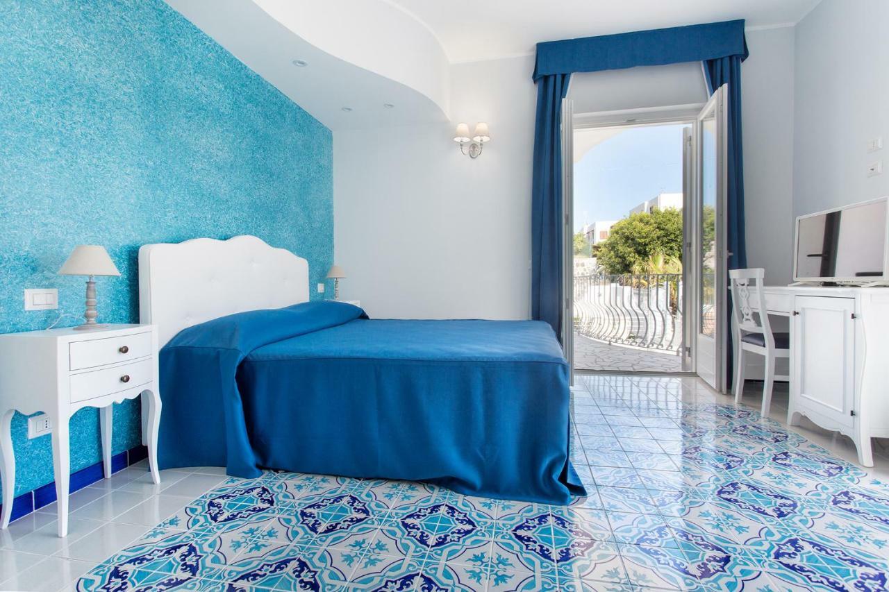 Odysseus Hotel ลีปารี ภายนอก รูปภาพ
