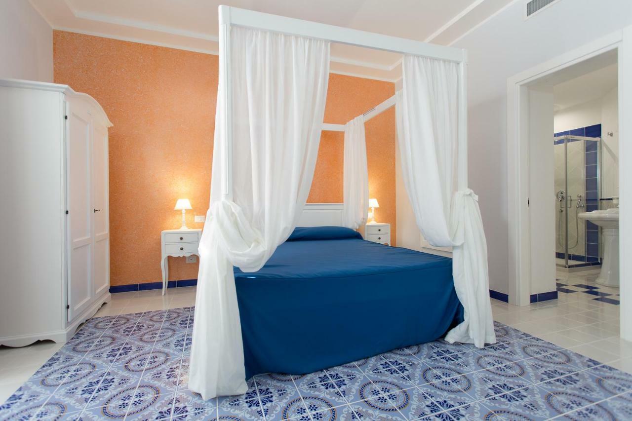 Odysseus Hotel ลีปารี ภายนอก รูปภาพ