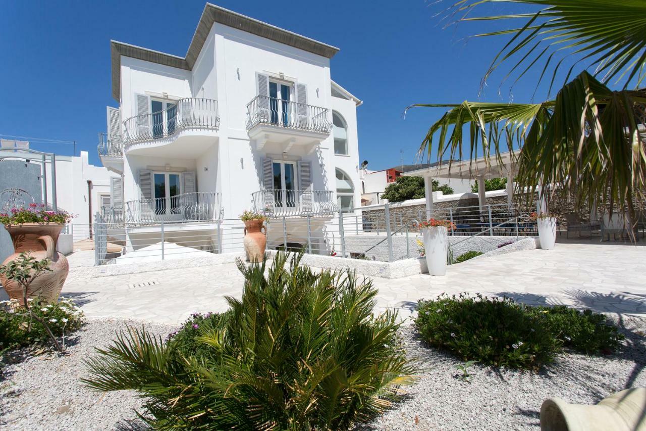 Odysseus Hotel ลีปารี ภายนอก รูปภาพ