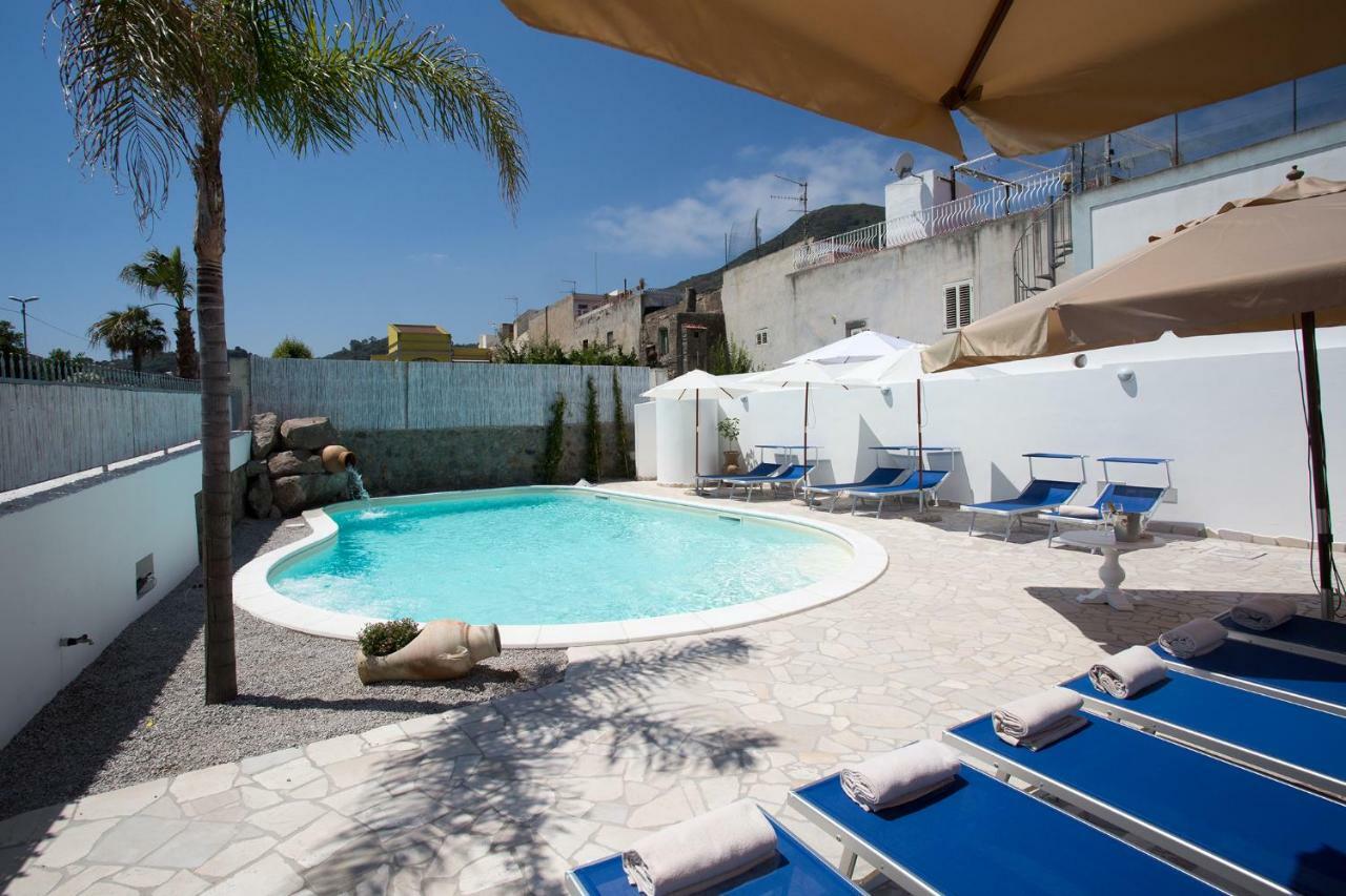 Odysseus Hotel ลีปารี ภายนอก รูปภาพ