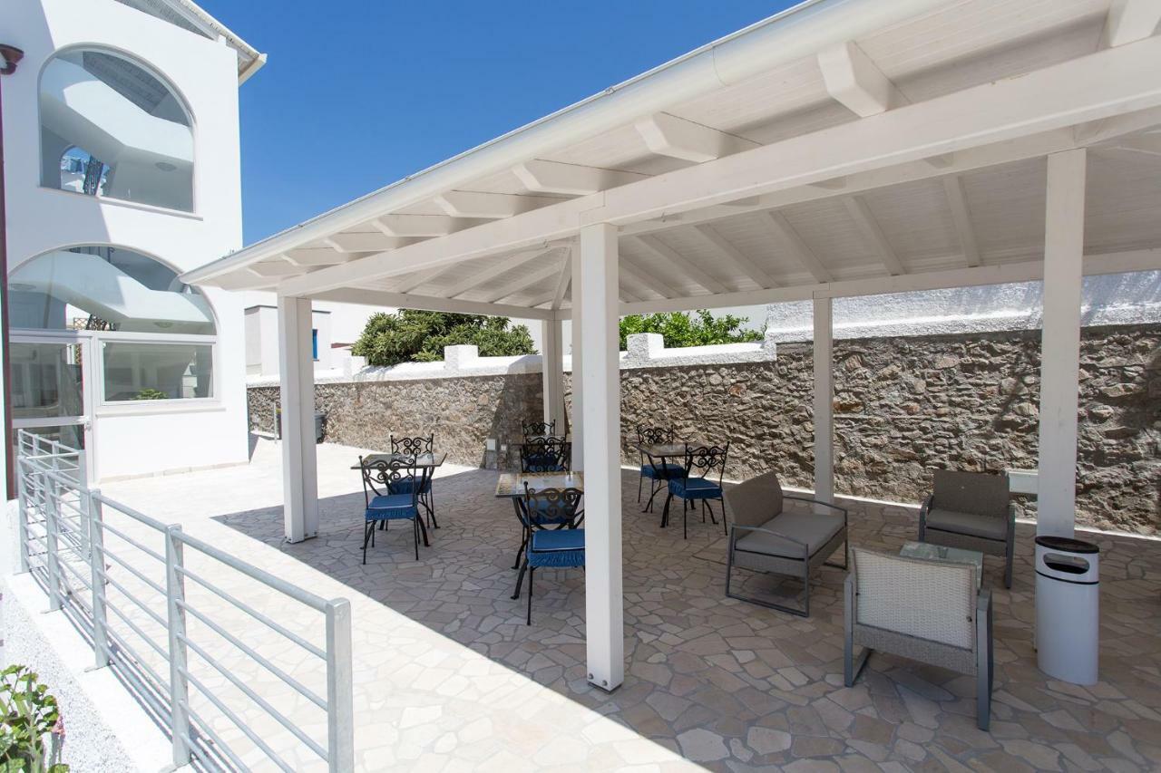 Odysseus Hotel ลีปารี ภายนอก รูปภาพ