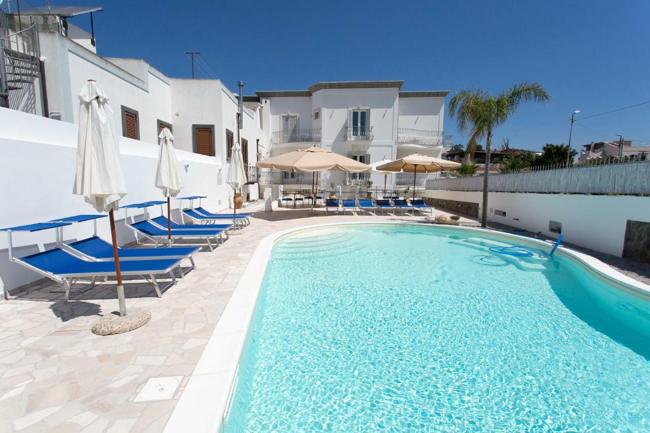 Odysseus Hotel ลีปารี ภายนอก รูปภาพ