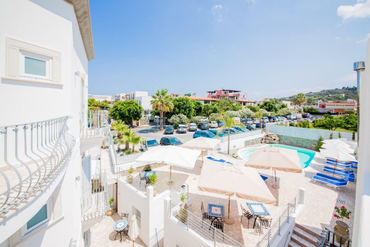 Odysseus Hotel ลีปารี ภายนอก รูปภาพ