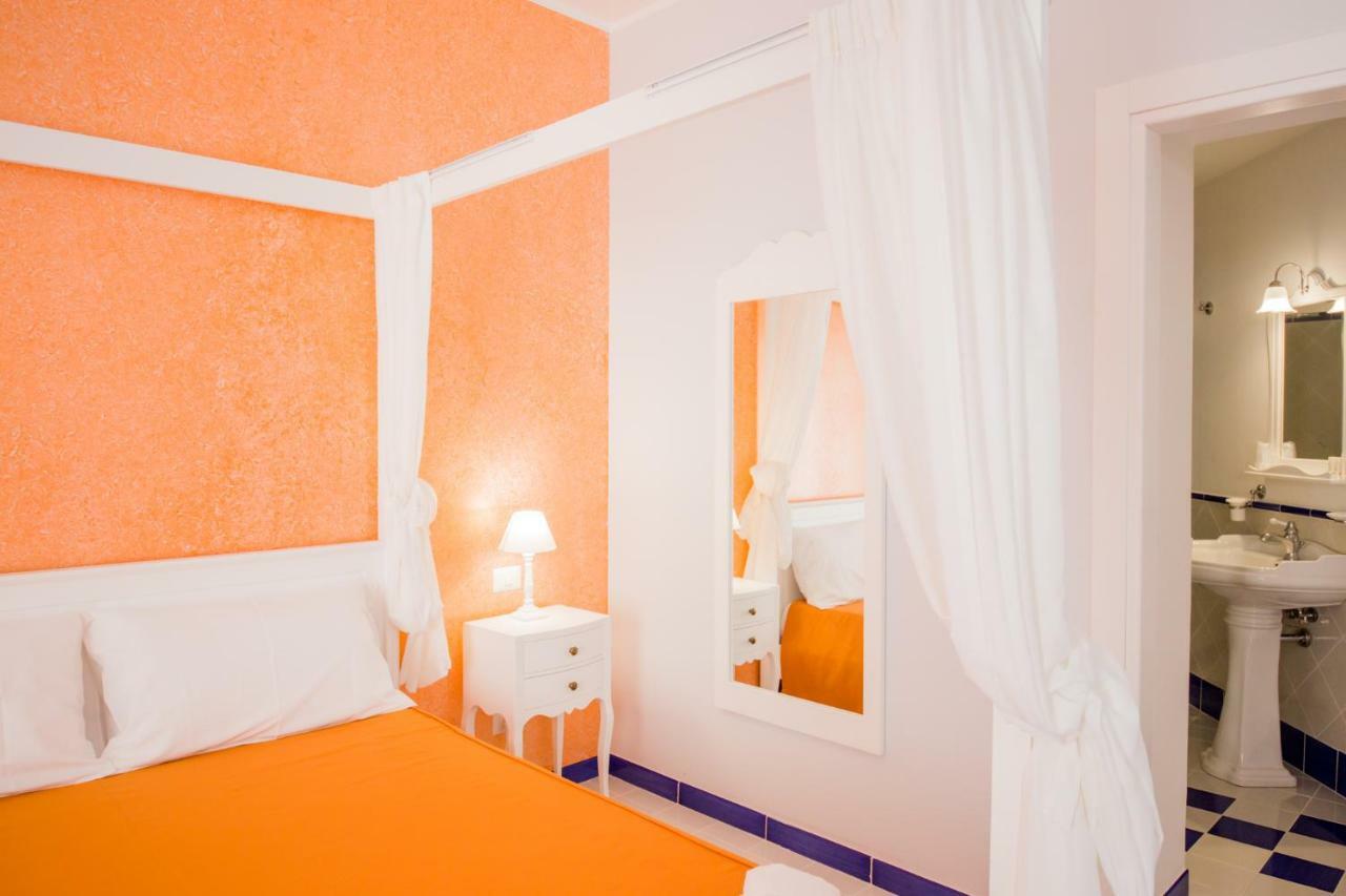 Odysseus Hotel ลีปารี ภายนอก รูปภาพ